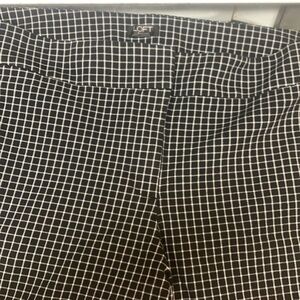 Cross striped cropped  pants from Loft Plus